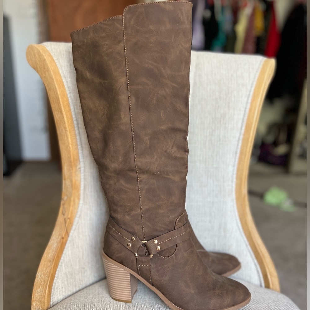 Madden Girl Brown boots